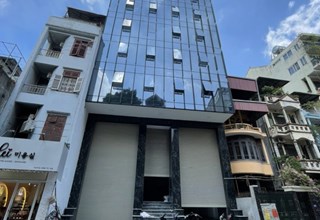Cho Thuê tòa nhà Văn Phòng 9 tầng mặt Phố Thụy Khuê Dt 196m2 Mt 12m. Giá 250tr/th