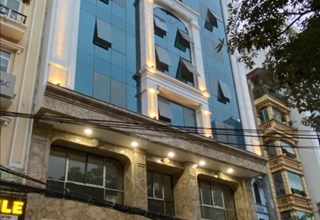 Bán tòa nhà 9 tầng Dt 240m2 mặt phố Hoàng Ngân- Nguyễn Thị Định... Giá 140 tỷ