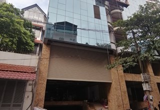 Bán toà Văn Phòng mặt phố Hoàng Ngân Dt 220m2* 9 tầng Mt 10m. Giá 150 tỷ