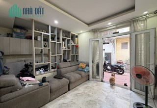 Sát Chợ Bà Chiểu, Trần Văn Kỷ, Phường 14, Bình Thạnh, 71m, 2 tầng, xe hơi, 6,7 tỷ về ở luôn.